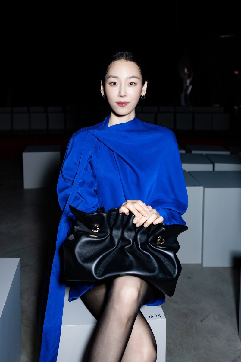 서현진, 이렇게 말랐어? 밀라노서 드러낸 극세사 각선미 [N샷]