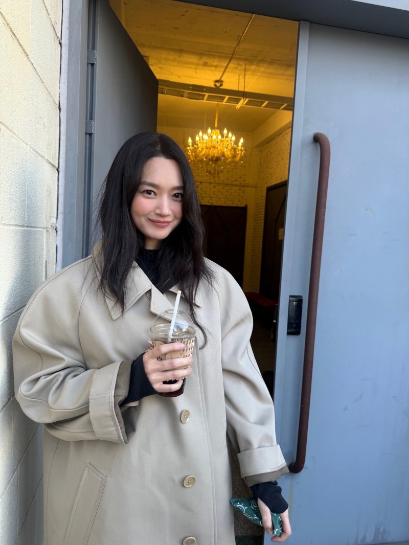 블로그 연 신민아, 눈밭 속 시크룩…승마까지 [N샷]