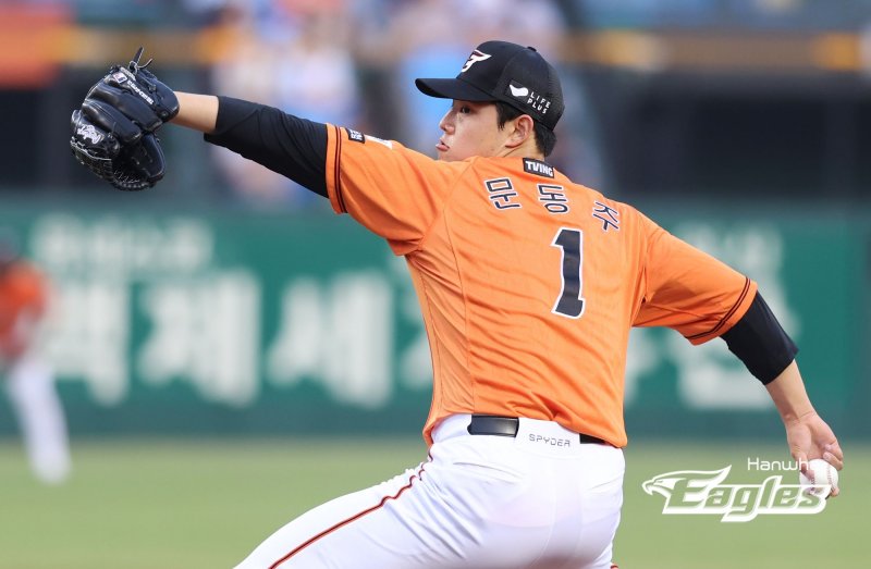 [서울=뉴시스] 프로야구 한화 이글스 문동주가 지난해 7월12일 대전에서 열린 LG 트윈스와의 경기에서 역투하고 있다. (사진=한화 제공) 2024.07.12. *재판매 및 DB 금지