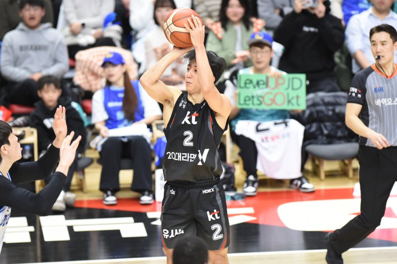 [서울=뉴시스] 프로농구 수원 KT의 허훈. (사진=KBL 제공) *재판매 및 DB 금지