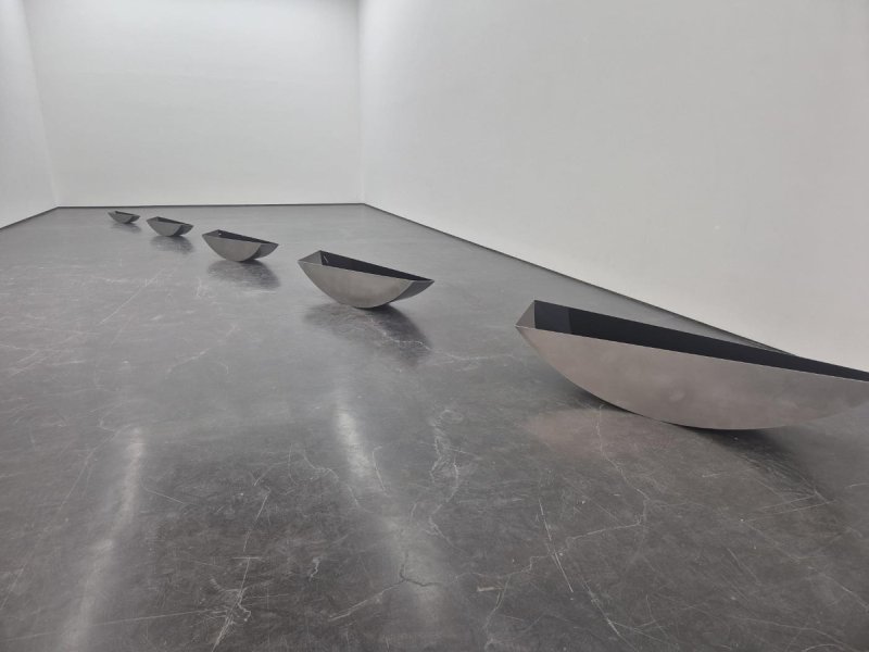 면을 접으면 입체가 된다…조각가 김인겸의 '접힌 조각' (출처=연합뉴스)