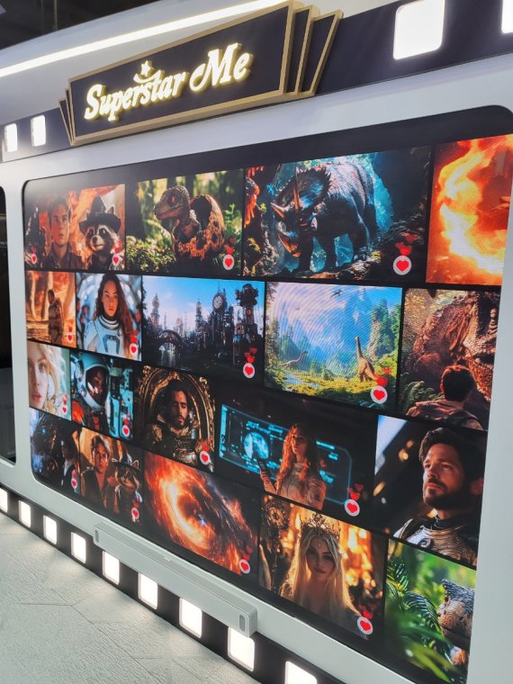 단어 5개 입력하니 SF 영화 '뚝딱'…中 화웨이가 선보인 '일상 속 AI' [1일IT템]