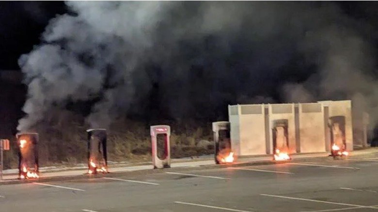 매사추세츠의 테슬라 방화 현장. /사진=뉴스1