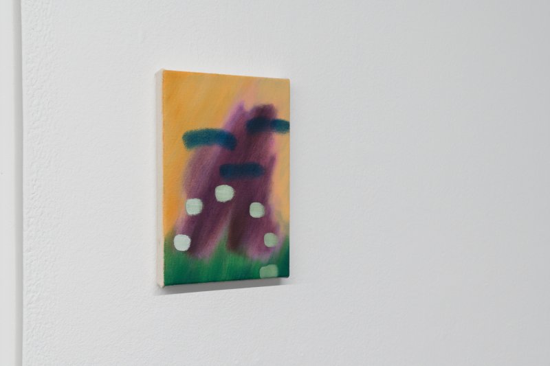 박경률 생활, 2025, oil on canvas, 25.8x17.9cm. 사진=김규형. *재판매 및 DB 금지