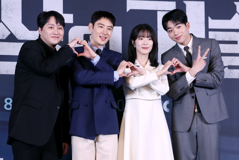 "사람 마음 헤아리는 게 협상의 기술" 이제훈, 안판석 신작 '협상의 기술'