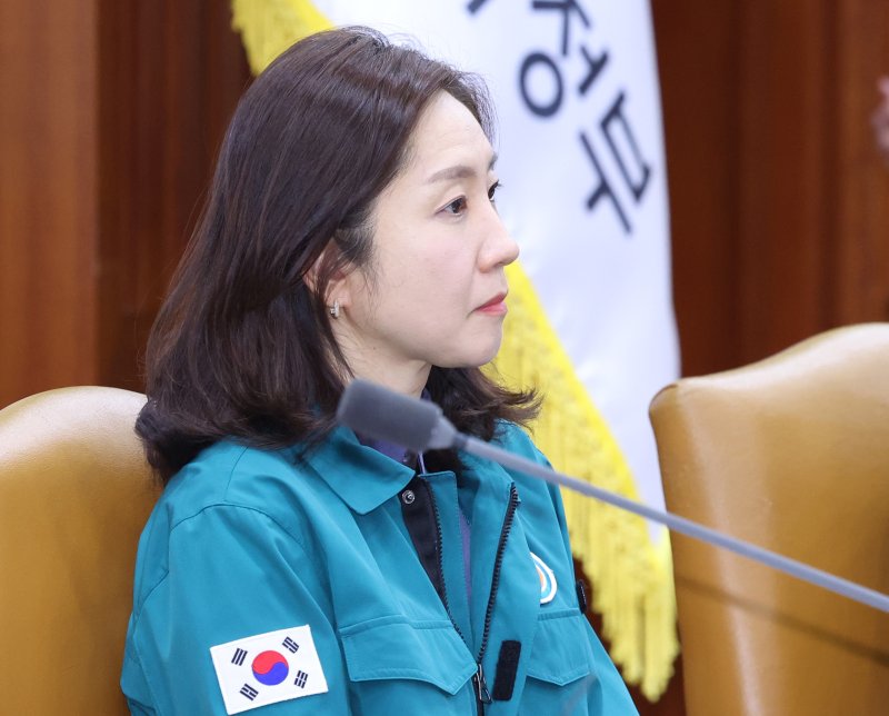 [서울=뉴시스] 조수정 기자 = 김수경 통일부 차관이 7일 정부서울청사에서 열린 최상목 대통령 권한대행 부총리 겸 기획재정부 장관 주재 제20차 국가테러대책위원회에 참석하고 있다. 2025.03.07. chocrystal@newsis.com