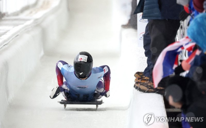 경기 마치는 김지수 (출처=연합뉴스)