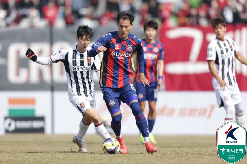 [메이저 토토 사이트=뉴시스] 프로축구 K리그1 FC메이저 토토 사이트의 기성용, 수원FC의 지동원. (사진=한국프로축구연맹 제공) *재판매 및 DB 금지