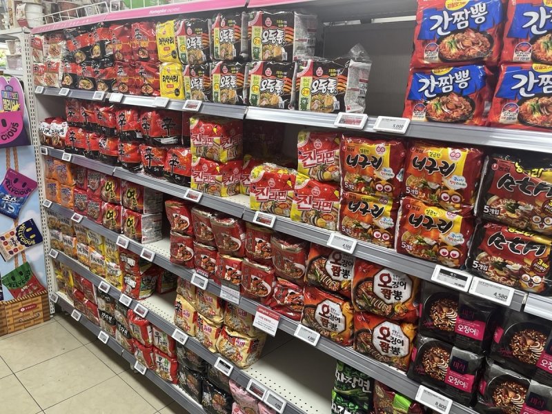 식품사들 홈플러스 납품협상 계속…일부 '공급 차질'도 (출처=연합뉴스)