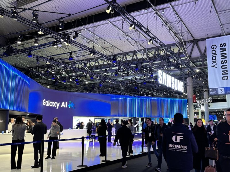 MWC 2025 삼성 부스 (출처=연합뉴스)