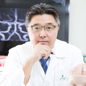 동남권의학원 심뇌혈관센터장에 장경술 교수