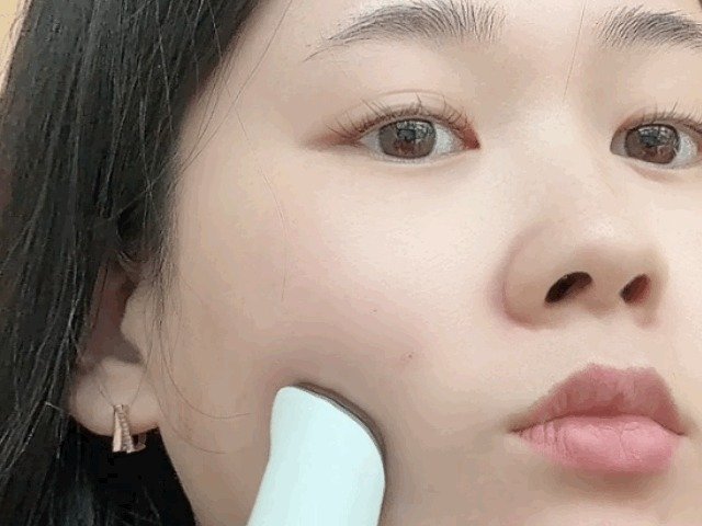 에이피알 메디큐브 에이지알 부스터 프로 미니 ⓒ News1 이민주 기자