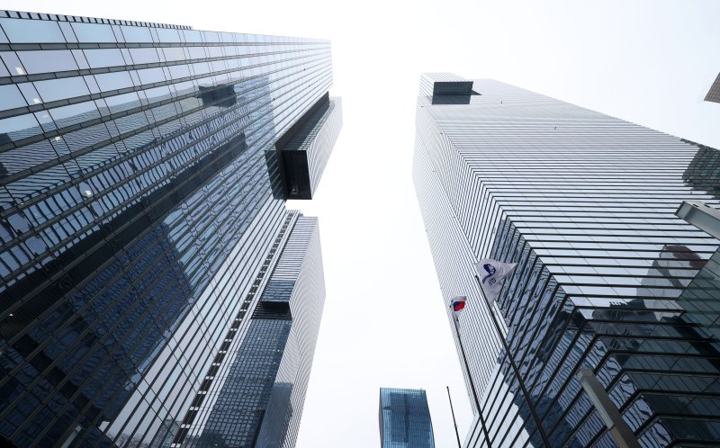 [서울=뉴시스] 김선웅 기자 = 서울 서초구 삼성전자 서초사옥의 모습. 2025.01.31. mangusta@newsis.com