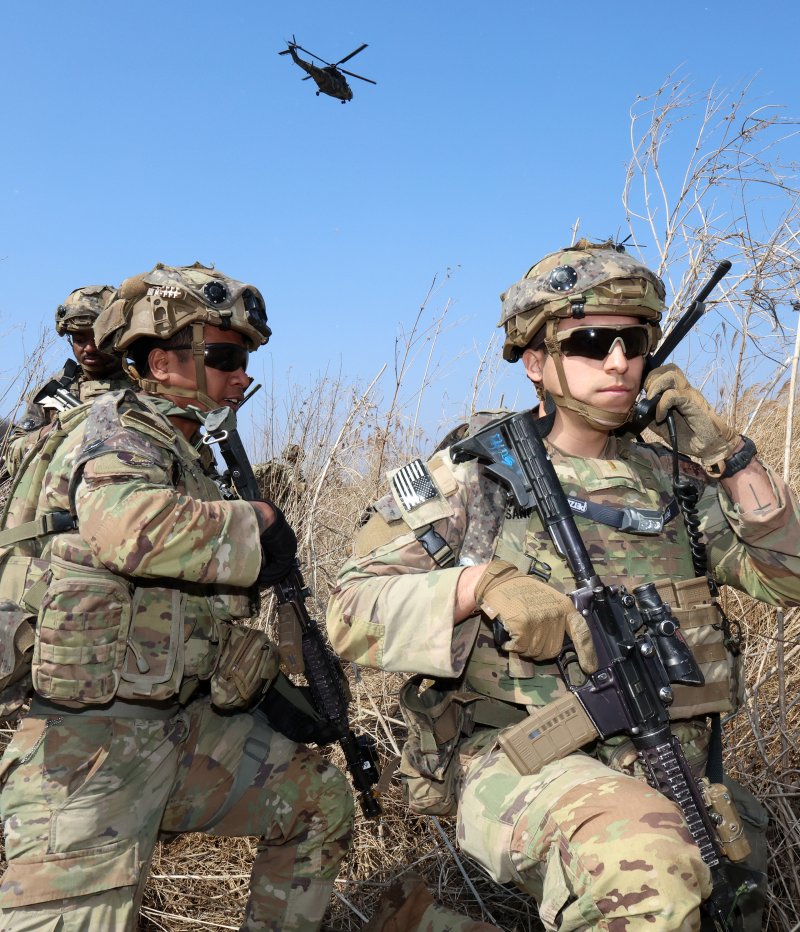 한미 연합 공중강습훈련 "韓 대대장이 美 중대 작전 통제" 실시