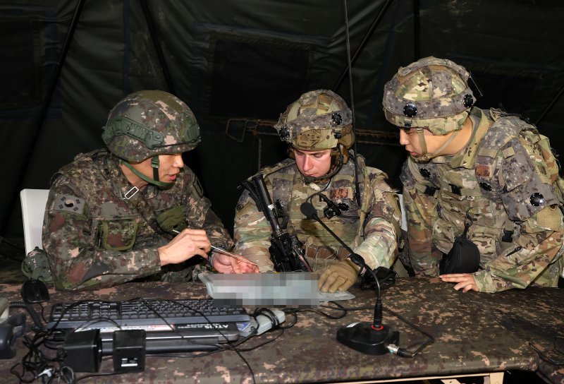 한미 연합 공중강습훈련 "韓 대대장이 美 중대 작전 통제" 실시