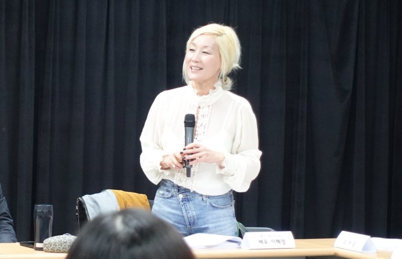 이영애부터 최민호까지..올해도 스타 뜬 연극 무대