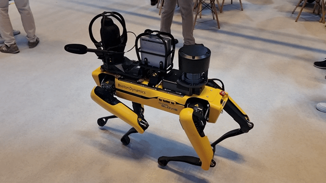 "이게 보스턴다이내믹스 로봇이야?"... 현대글로비스 부스 장사진