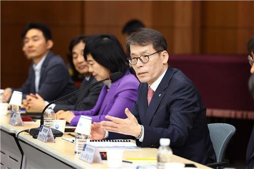 김성태 "882억 부당대출 적발 송구..후속조치·재발 대책 마련할 것"