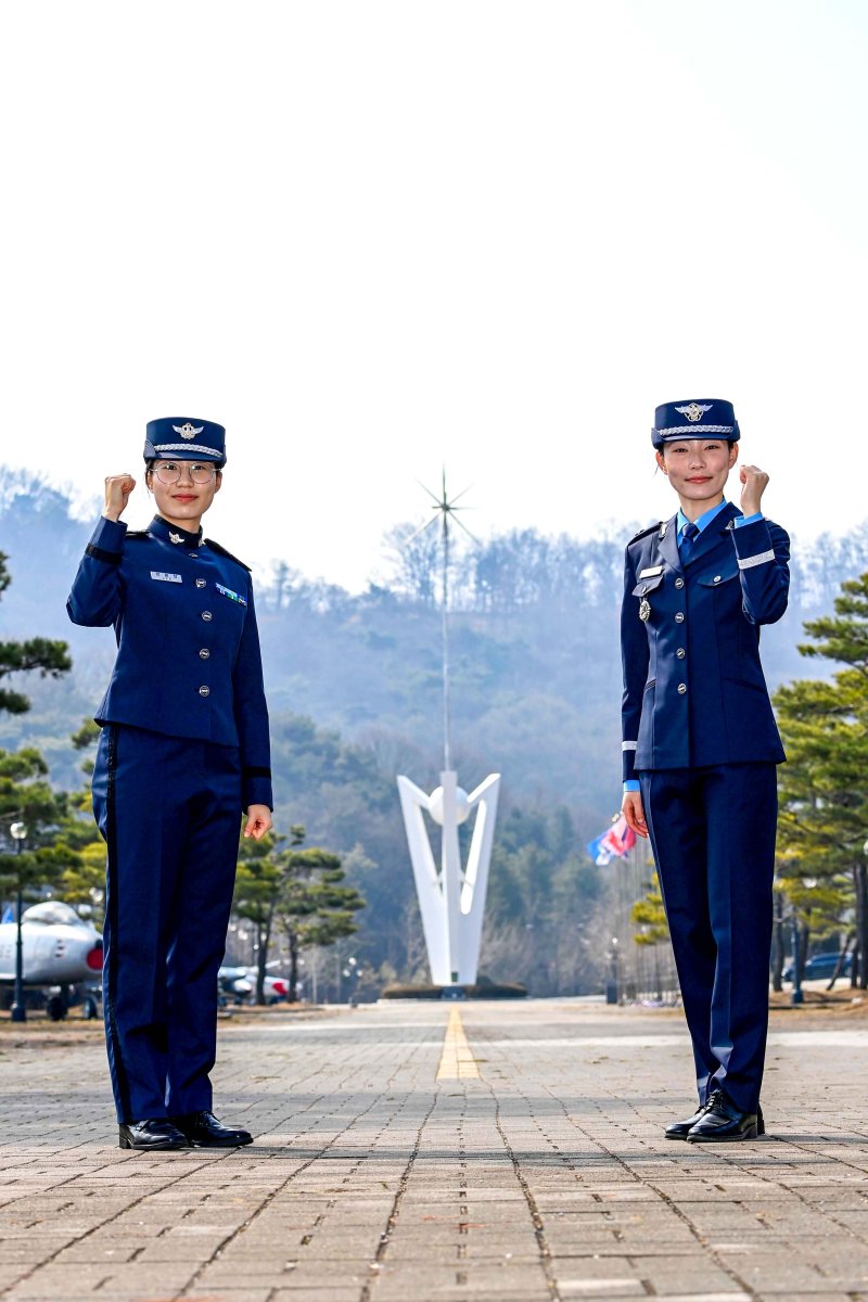 공군사관학교, 졸업 및 임관식 "美시민권 포기 임관자 등 화제"