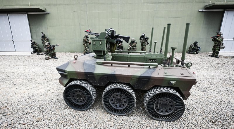 한미 연합 "유무인 복합전투체계 활용" WMD 제거훈련 실시