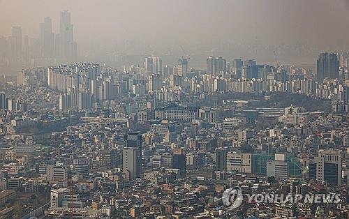 서울 남산에서 바라본 서울 용산구와 마포구 일대의 모습 (출처=연합뉴스)