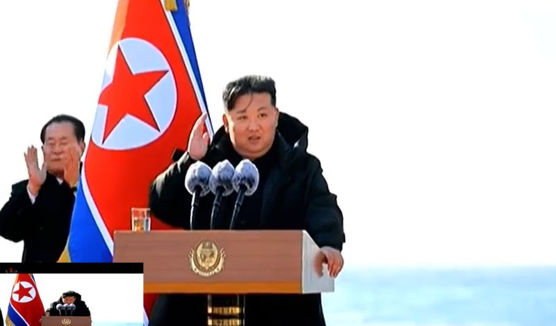 [서울=뉴시스] 김정은 북한 국무위원장이 지난 14일 함경남도 낙원군 바닷가 양식장 착공식에 참석했다고 조선중앙TV가 15일 보도했다. (사진= 조선중앙TV 캡처) 2025.02.16. photo@newsis.com *재판매 및 DB 금지