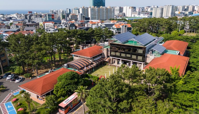 [제주=뉴시스] 제주 탐라도서관 전경. (사진=제주시 제공) photo@newsis.com *재판매 및 DB 금지
