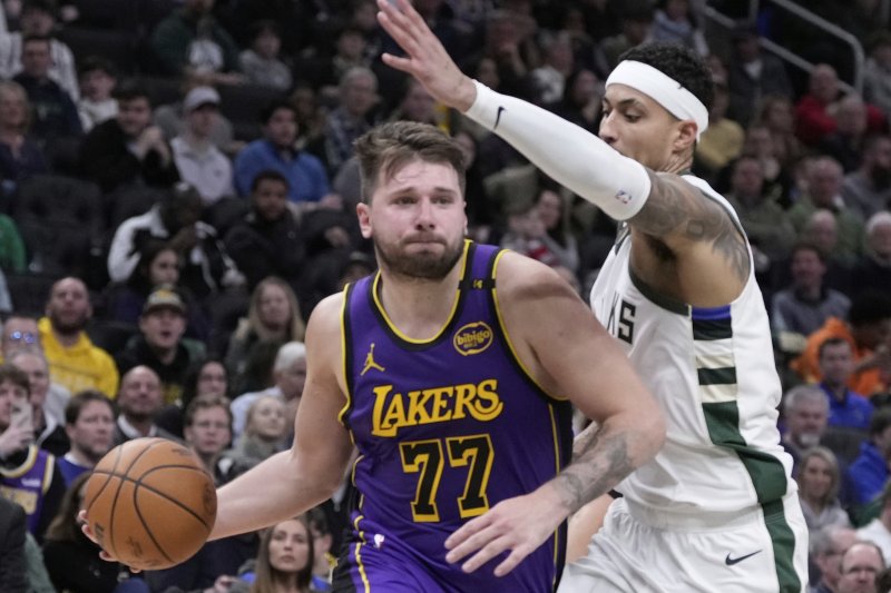 [밀워키=AP/뉴시스] 미국프로농구(NBA) 로스앤젤레스(LA) 레이커스의 루카 돈치치. 2025. 3. 13.