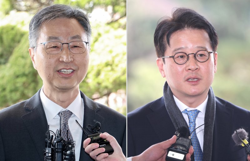 [서울=뉴시스] 김진아 김명년 기자 = 최재해(왼쪽) 감사원장과 이창수(오른쪽) 서울중앙지검장이 13일 헌법재판소의 탄핵소추안 기각으로 직무에 복귀해 출근하고 있다. 2025.03.13. photo@newsis.com