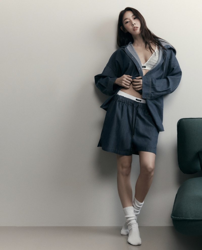 [서울=뉴시스] 한혜진. (사진=코스모폴리탄 제공) 2025.03.14. photo@newsis.com *재판매 및 DB 금지