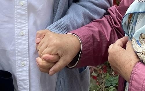 노인 돌봄 (출처=연합뉴스)
