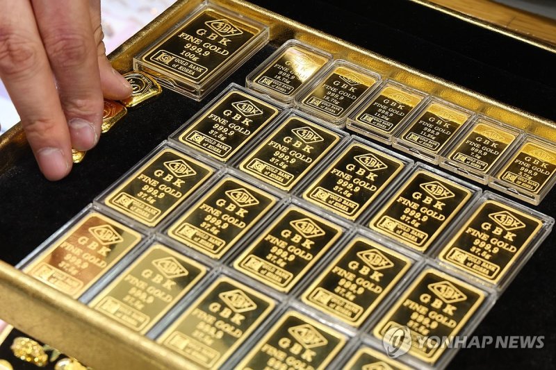 사상 최고 금값에 골드뱅킹 1조원 눈앞…골드바 품귀 지속 (출처=연합뉴스)
