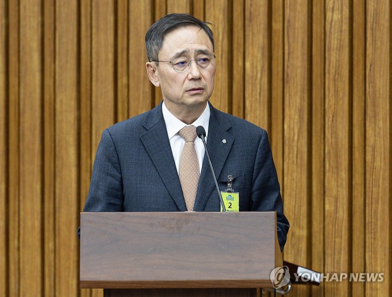 답변하는 금정호 신영증권 사장 (출처=연합뉴스)