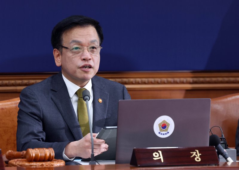 [서울=뉴시스] 조수정 기자 = 최상목 대통령 권한대행 부총리 겸 기획재정부 장관. 2025.03.18. chocrystal@newsis.com