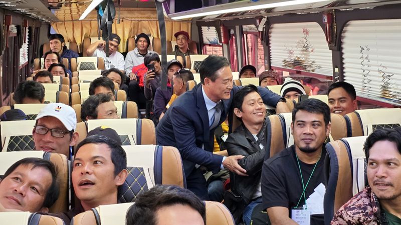 외국인 계절근로자 홍천서 오는 20일부터 영농활동 본격 투입