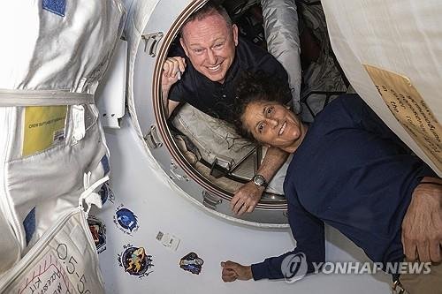 ISS에 장기 체류하던 우주비행사 부치 윌모어와 수니 윌리엄스 (출처=연합뉴스)