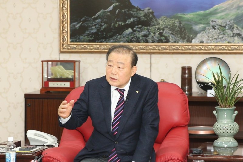 취임 1주년 맞은 양재생 부산상의 회장 (출처=연합뉴스)