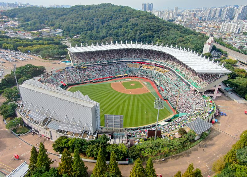 지난 17일 오후 프로야구 '2024 신한 SOL 뱅크 KBO리그' KIA 타이거즈와 SSG 랜더스의 경기가 열리는 인천시 미추홀구 문학동 SSG랜더스필드의 모습. 2024.9.18/뉴스1