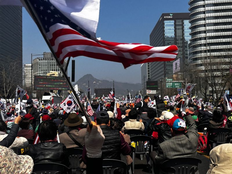 [현장]"탄핵 기각!" 총력전 나선 尹 탄핵 반대 집회...헌재 압박 수위 높여