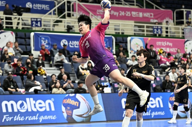[서울=뉴시스] 핸드볼 부산시설공단의 이혜원. (사진=한국핸드볼연맹 제공) *재판매 및 DB 금지