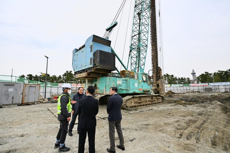 속초 공공 영어도서관 공사 현장 (출처=연합뉴스)