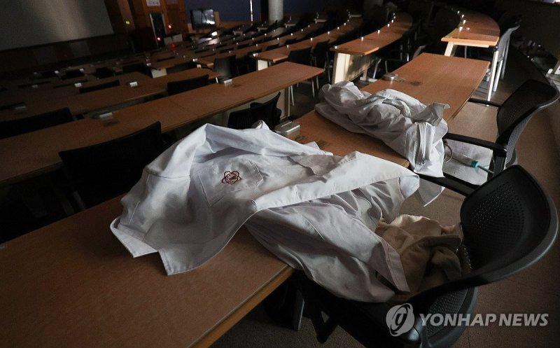 의대생 복귀 '데드라인' 임박…조용한 의과대학 강의실 (출처=연합뉴스)
