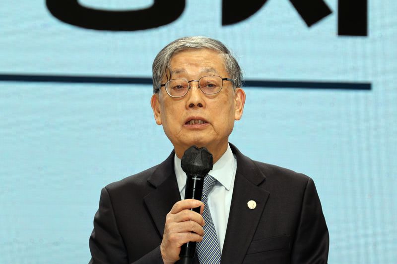 이승만 탄생 150주년 '화합의 場' 성료..김황식 "우남 없었다면 한국 없었을 터"