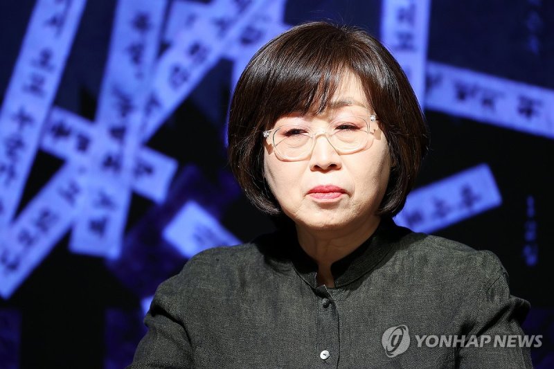 생각에 잠긴 박은옥 (출처=연합뉴스)