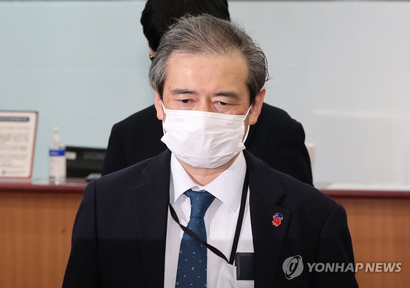외교부로 초치되는 주한일본대사관 총괄공사 (출처=연합뉴스)