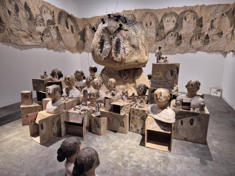 아트바젤 홍콩에 선보인 신민 작가 작품 (출처=연합뉴스)