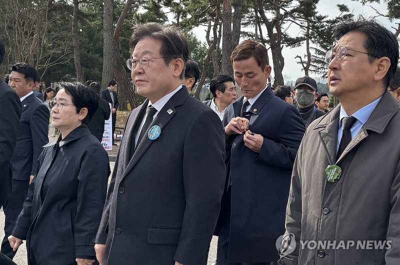 서해수호의날 기념식 참석하는 이재명 대표 (출처=연합뉴스)