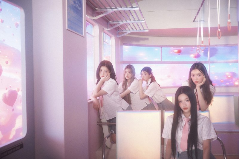 동아오츠카 포카리스웨트 모델 '아일릿'.(사진=동아오츠카 제공)