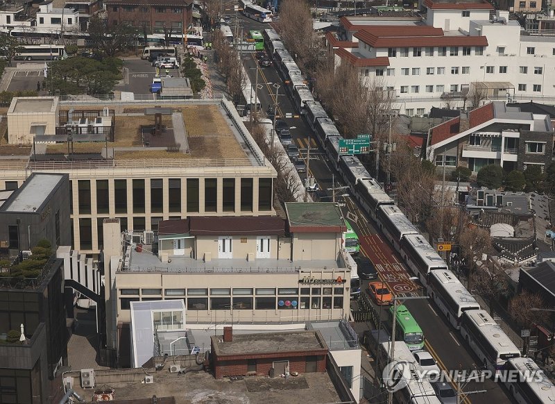 차벽 설치된 헌재 (출처=연합뉴스)