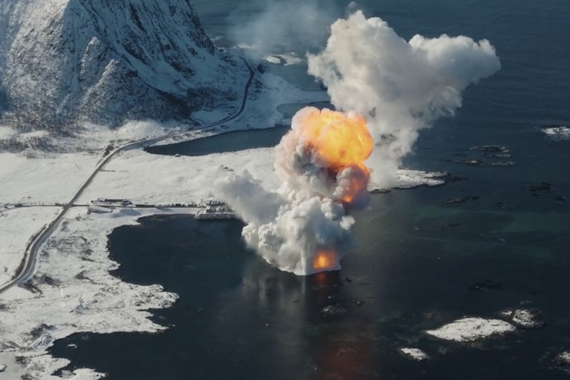 [안도야=AP/뉴시스] 독일 민간 우주 항공 스타트업 이자르 에어로스페이스의 시험 로켓 '스펙트럼'이 30일(현지 시간) 노르웨이 북부 안도야섬에서 발사돼 30초가량 비행한 뒤 바다로 추락했다. 사진은 이자르 제공. 2025.03.31.